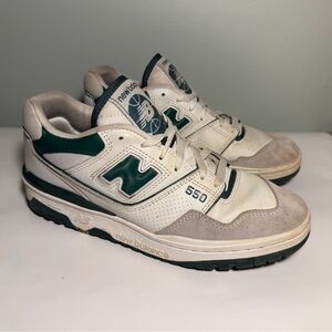 New Balance Men's 550 White and Dark Green Sneakers - size 8